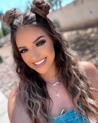 Mariah Foster (riahhh21)