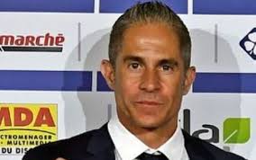 Still unable to take a new direction to corinthians, sylvinho won a reinforcement in his technical committee this tuesday, 22. Refused By Two Coaches Corinthians Advances Conversation With Sylvinho Prime Time Zone Sports Prime Time Zone