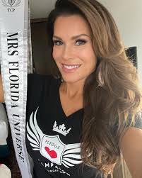 Melissa Parker's Instagram, Twitter & Facebook