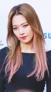 Pin De Muntaha En K A R D Somin Belleza La Mas Hermosa Kpop