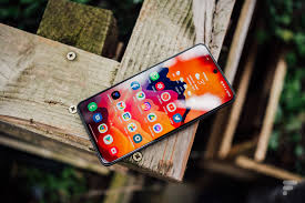 Half-Price Deal Alert: Get the Exceptional Samsung Galaxy S21 FE Until the End of the Weekend