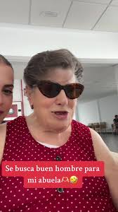 Abuela Busca Hombre