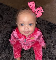 Janae Battle (@janaebattle_)