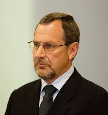 Alan Jones acquitted in $400,000 laundering case after Court of Appeal  finds miscarriage of justice occurred