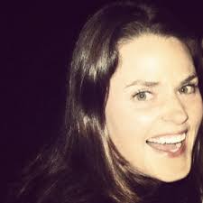 Amanda McKenna (@AmandaMcKenna_)