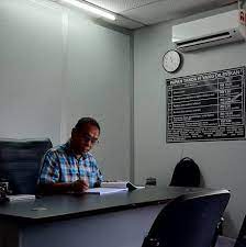 Pesuruhjaya pas perlis, mohd shukri ramli yang dirawat di hospital tuanku fauziah htf di kangar sejak malam ahad kerana serangan jantung, dipindahkan ke hospital sultanah bahiyah hsb alor setar. Pesuruhjaya Sumpah Kompleks Peruda Alor Setar Home Facebook