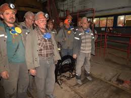 Майже 400 шахтарів оголосили підземний протест. Prem Yer Ministr Nagoduvav Shahtariv Lvivshini Obicyankami