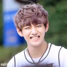 On Twitter Taehyung Growing Up In Less Than 50 Seconds 2013 2018 Taehyung Bts Taehyung V Taehyung