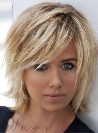 This cute haircut with bangs and natural curls will look adorable and fashionable. Cute Inverted Bob Haircuts For Women In 2019 Page 15 Hairstyle Zone X