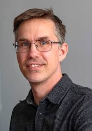 Steering board and leadership