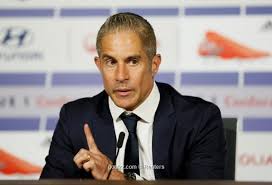 Sylvinho está finalmente conseguindo fazer o corinthians evoluir código embed; Sylvinho Appointed Coach Of Corinthians