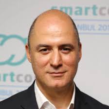 Learn about the Mentors helping entrepreneurs in our program