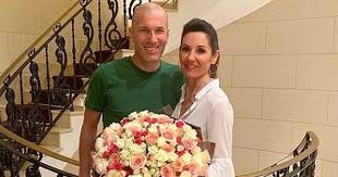 Zidane is the current manager of the spanish professional football club real madrid. Romantic Zidane Congratulates Veronique With 25th Anniversary Tribuna Com