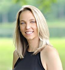 Crystal Pinter's Instagram, Twitter & Facebook