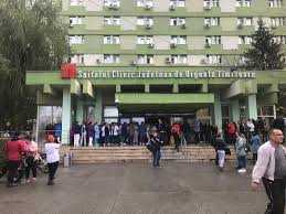 Pacienţii pot fi îngrijiţi chiar în saloane, şi nu la secţia de terapie intensivă. Video Foto AngajaÅ£ii Spitalului JudeÅ£ean Timisoara Au Protestat FaÅ£Äƒ De Decizia Ministerului SÄƒnÄƒtÄƒÅ£ii De A L Schimba Pe Marius Craina Din FuncÅ£ia De Manager Radio Romania ReÈ™iÈ›a