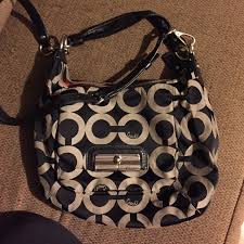 Black And Brown Coach Purse Black And Tan Coach Purse Coach Purses Coach Shoulder Bag Coach