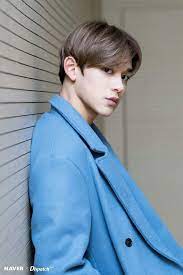 Lucas hat schon seit der schulzeit großes interesse an dem entwickeln und umsetzen von kreativen ideen. Netizens Think These 10 Pairs Of Idols Are Clones Koreaboo