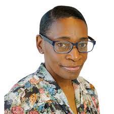 Lisa Paden's Instagram, Twitter & Facebook