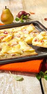 Pizza Mit Birne Und Raclettekase Rezept Rezepte Lecker Lebensmittel Essen