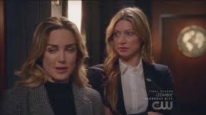 Pin By Annedi Gregorio On Avalance Lot Dc Legends Of Tomorrow Jes Macallan Legend