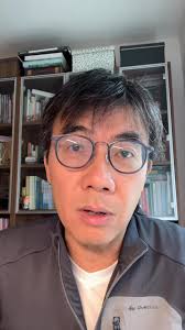 見到有位靚媽咁樣反映。又係Harry。  我一方面好驕傲，小朋友鍾意上Harry堂，話佢份人funny，教中文教得相當有趣，就算出邊本身上緊其他老師都要報埋佢嘅班，證明我眼光準確且獨到，無揀錯助教。  但係我另一方面諗深一層，靚媽咁樣反映，係咪即係暗示Harry喺教基礎語文知識 ...