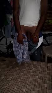 INDIAN MEN SHOWING HIS BIG DICK - ThisVid.com