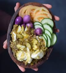 Harus ada sambal untuk memberikan rasa pedas dan sedap agar makan jadi lebih lahap. Resep Sambal Ijo Ala Restoran Padang Nendang Banget