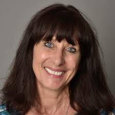 Amanda Gilmer's Instagram, Twitter & Facebook