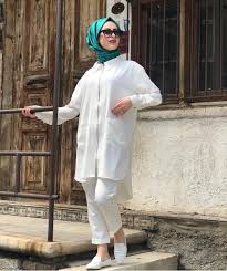 L Image Contient Peut Etre 1 Personne Debout Tarz Moda Moda Instagram