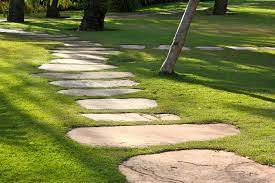 Irregular Shaped Sandstone Pavers In Grass Google Search Garden Paving Garden Pavers Backyard Landscaping
