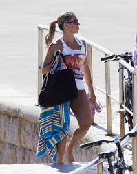 But for now, there is a lot of speculation about it. cetacean experts are also unsure if this rare encounter really was a deadly battle or just serendipitous splashing among cetaceans. Who Is Rodrigo Menezes Dating Rodrigo Menezes Girlfriend Wife