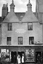 Tour Scotland Photographs And Videos Old Photograph Wallace Tobacconist Shop Paisley Scotland Paisley Scotland Places Of Interest Scottish Artists