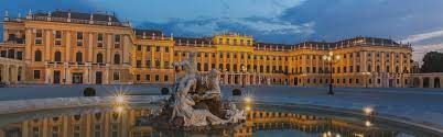 Zusammen mit der gesamten gartenanlage ist schloss schönbrunn als barockes. Schloss Schonbrunn Wien Sehenswurdigkeiten Big Bus Tours