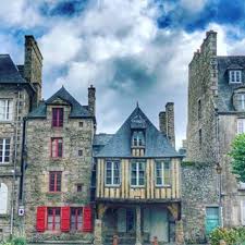 Wouldn T You Like To Stay In This B B In Dinan France I Did Loved My Stay At La Maison Pavie 2 Buildings In The Center Of The Pic Origi Travel Light