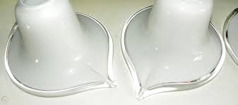 Louis comfort tiffany lily lamp glass shades qty 2. Great Set Of 4 Murano Art Glass Lamp Shades White Calla Lily Flower Shape 1850330084