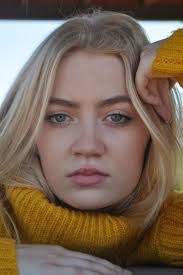 Pam Mckenzie's Instagram, Twitter & Facebook