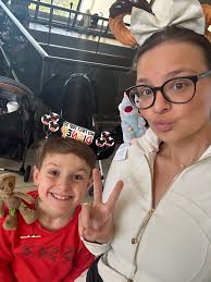 Can we see Chip n Dale before Fort Wilderness dinner?