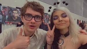 I'm happy camper, I met David (art), Lauren (Sienna) and Elliot (Jonathan)  I got their signature too