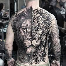 30 tato keren di tangan punggung lengan kaki simple yuk langsung saja kita simak bagian dari 10 tato di dada terkeren populer dibawah ini kebanyakan dari gambar yang kami bagikan diatas merupakan tatto art yang. 7 Potret Tato Besar Di Punggung Ini Keren Banget Tampak Realistis Hot Liputan6 Com
