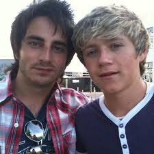 Friend of One Direction's Niall Horan from X Factor gets standing ovation  for singing best man speech at wedding