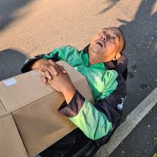 Musim panas kakek ini malah kesempatan main ranjang lihat aksi kakek ini film japannes indonesia. Kocak Driver Ojol Ini Cosplay Jadi Meme Kok Bisa Ya Hitekno Com
