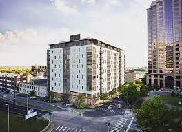 Smooth work commute, popular bars and nightlife, nearby restaurants and grocery stores most residents will commute to work by car with an average commute time of 21.9 minutes. The Locks Tower Apartments Richmond Va Apartments Com