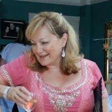 wendy riddle (@wendyleer)