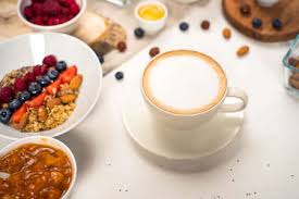 Mingau De Quinoa Com Frutas Frescas Em Um Fundo De Pequeno Almoco Pinturas Para A Parede Quadros De Madeira Inteiro Branco Myloview Com Br