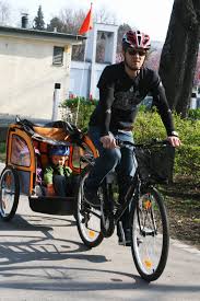 Oamtc Kindertransport Am Fahrrad Nur Mit Helm Und Gurt Oamtc