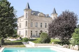 Named after the lot river and garonne river, it had a population of 332,833 in 2016. Chateau Lasfargues