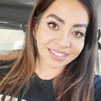 Janette Robles's Instagram, Twitter & Facebook