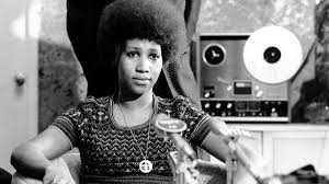 Aretha franklin in the seventies in her greatest vocal form went to studio for sweet passion sessions focused and gave sublime vocal performances of a lifetime. Aretha Frankling Ist Tot Respect Kultur Sz De