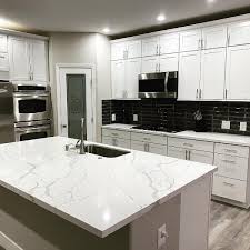 Loved the arabesque marrakech pattern that changed the dynamic of contemporary kitchen white quartz white kitchen countertop. 5 Perfect Quartz Countertop And Backsplash Pairs