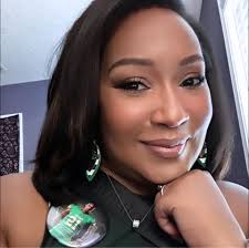 Ros Johnson updated her profile picture.